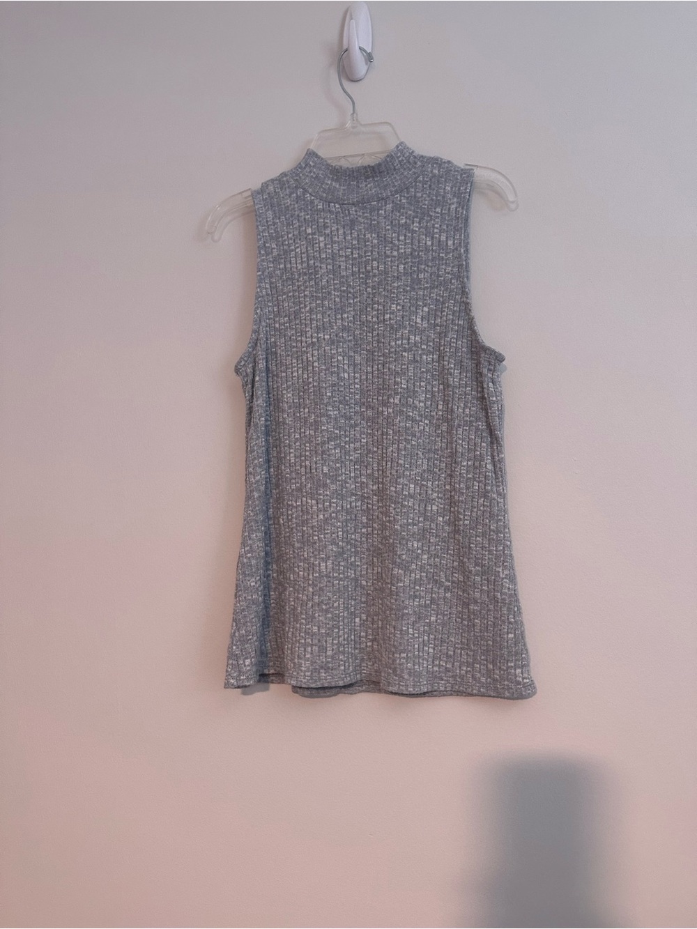 kensie sleeveless light blue top